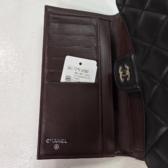 Chanel Classic CC Trifold Quilted Black Lambskin Flap Wallet - Picture 13 of 15